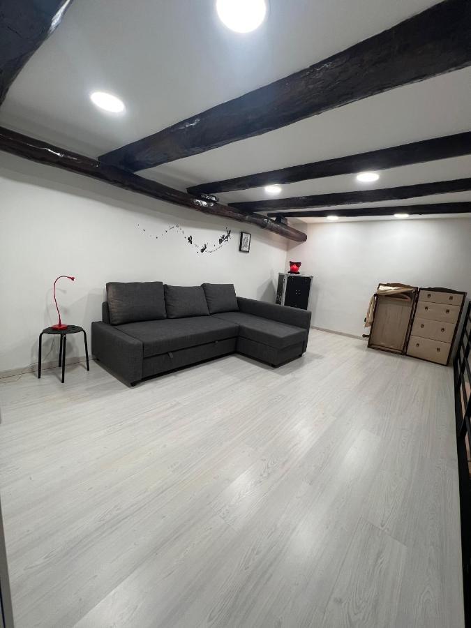 شقة La Casa Di Marty نابولي المظهر الخارجي الصورة