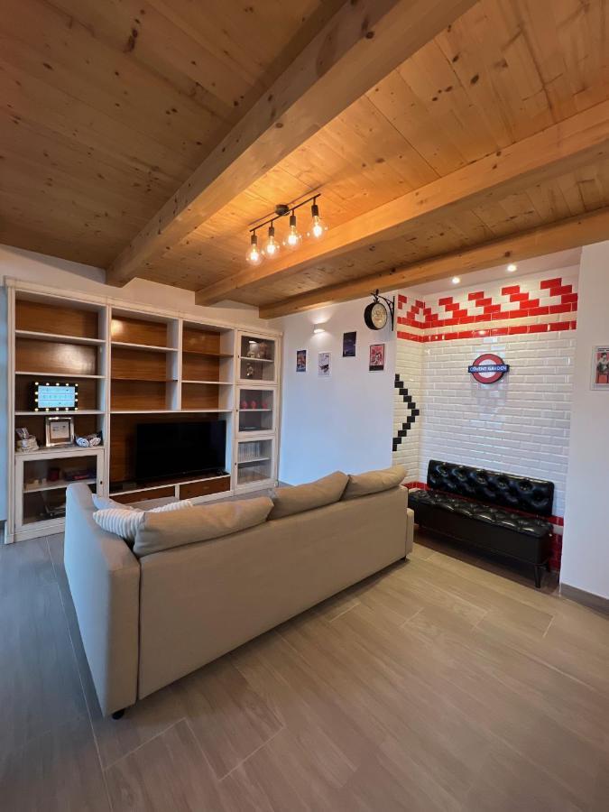 شقة La Casa Di Marty نابولي المظهر الخارجي الصورة