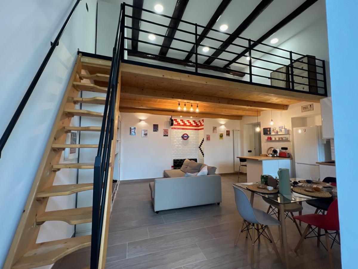 شقة La Casa Di Marty نابولي المظهر الخارجي الصورة